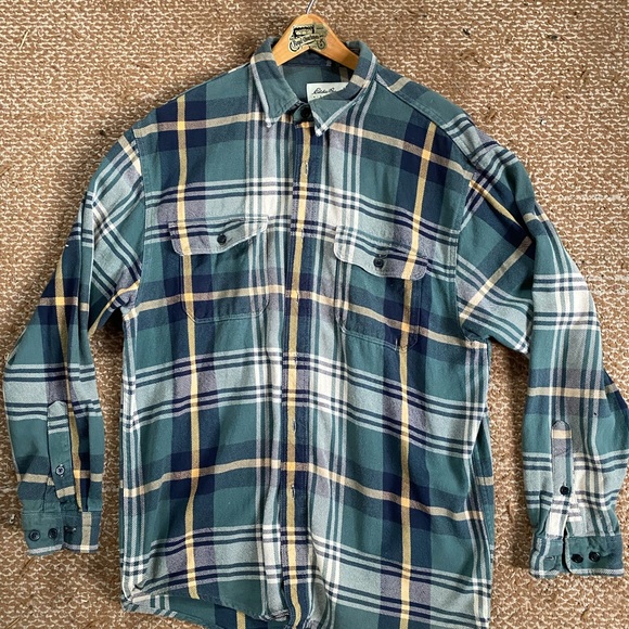 Rich Eddie Bauer button down - no less - Picture 2 of 2
